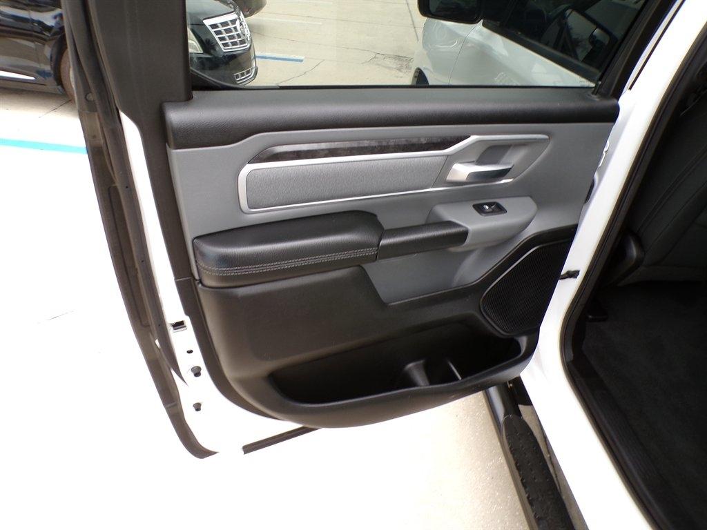 RAM 1500 Big Horn 4x4 Crew Cab 6'4" Box 2022