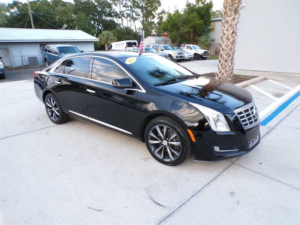 2013 Cadillac XTS 4dr Sdn Livery Package FWD