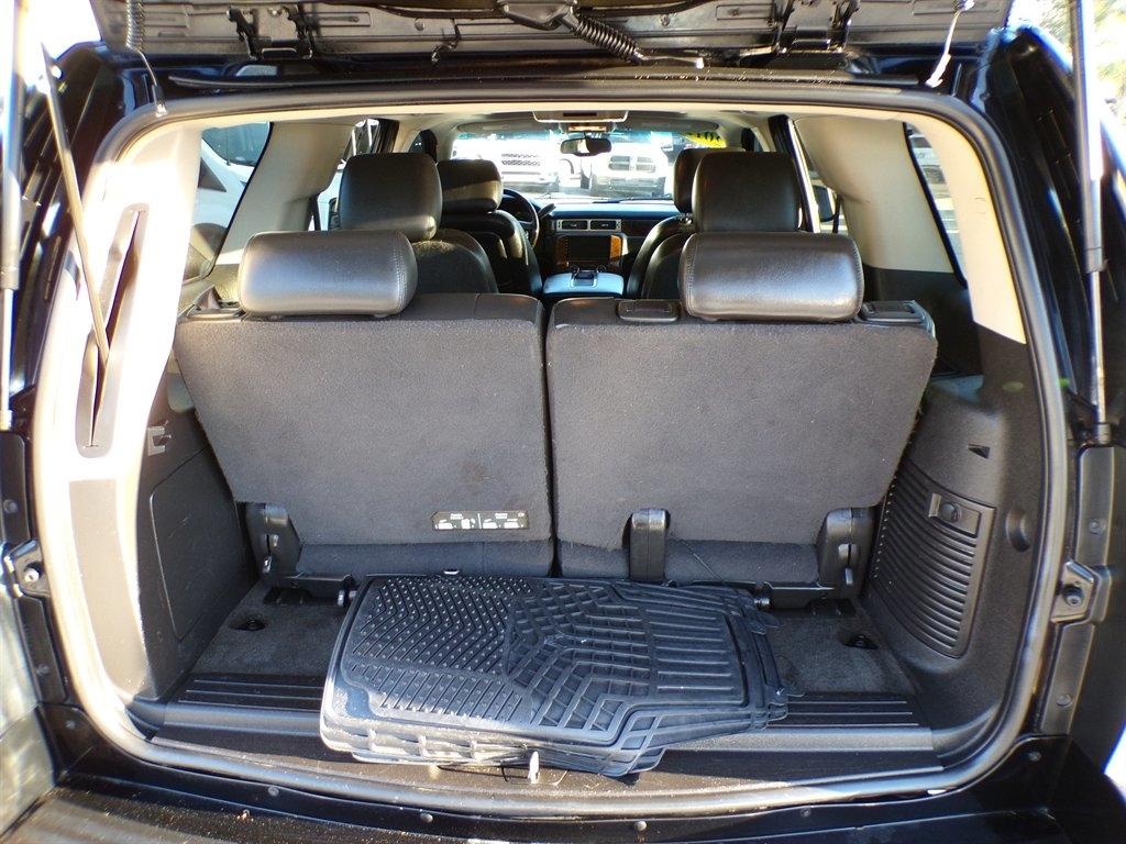 GMC Yukon AWD 4dr 1500 Denali 2012