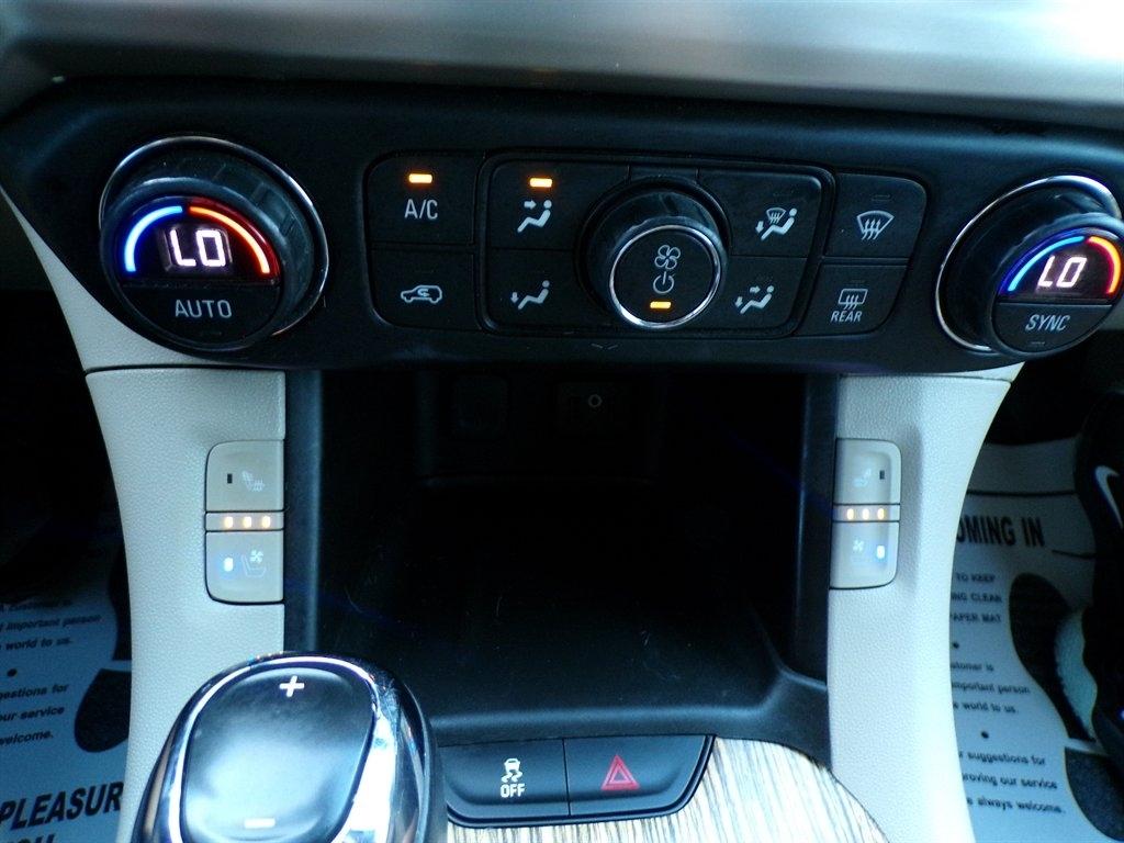 GMC Acadia AWD 4dr Denali 2019