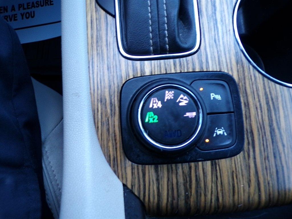 GMC Acadia AWD 4dr Denali 2019