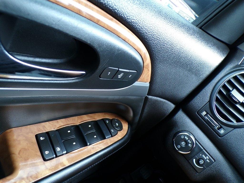 Buick Enclave FWD 4dr CXL-1 2011