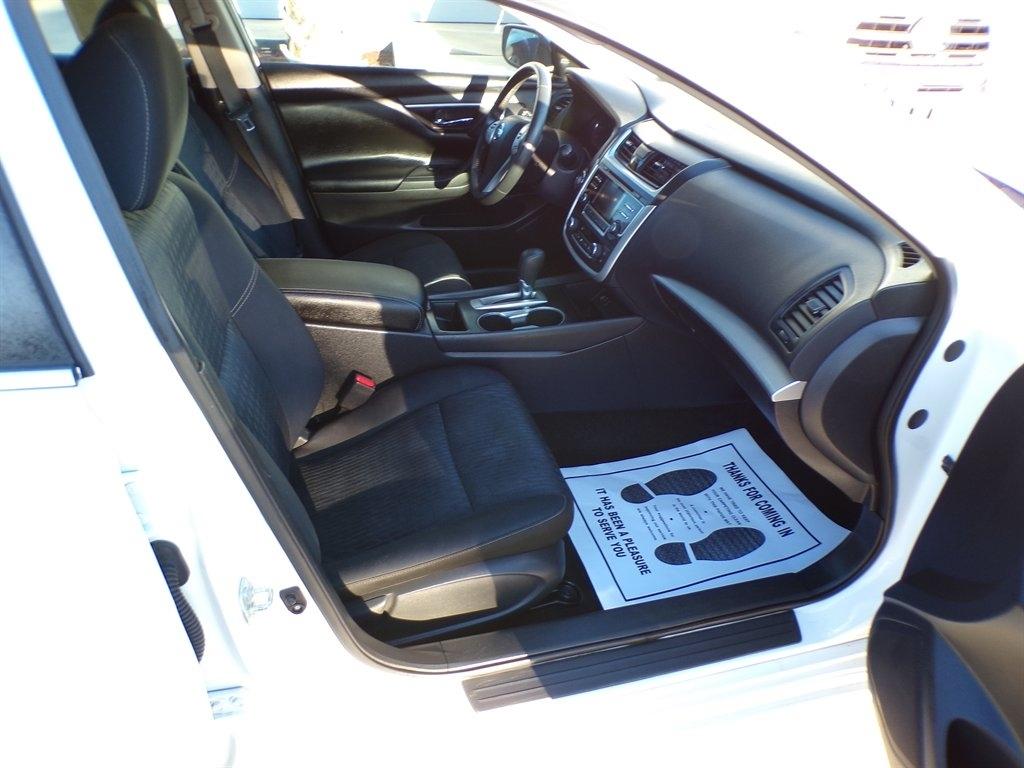 Nissan Altima 2.5 SV Sedan 2017