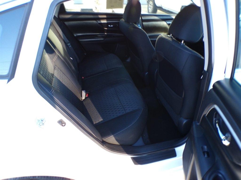 Nissan Altima 2.5 SV Sedan 2017
