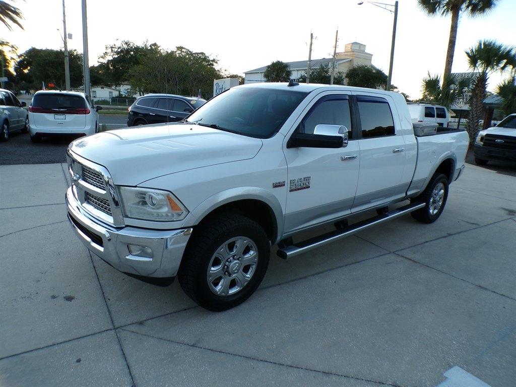 RAM 2500 4WD Mega Cab 160.5" Laramie 2015