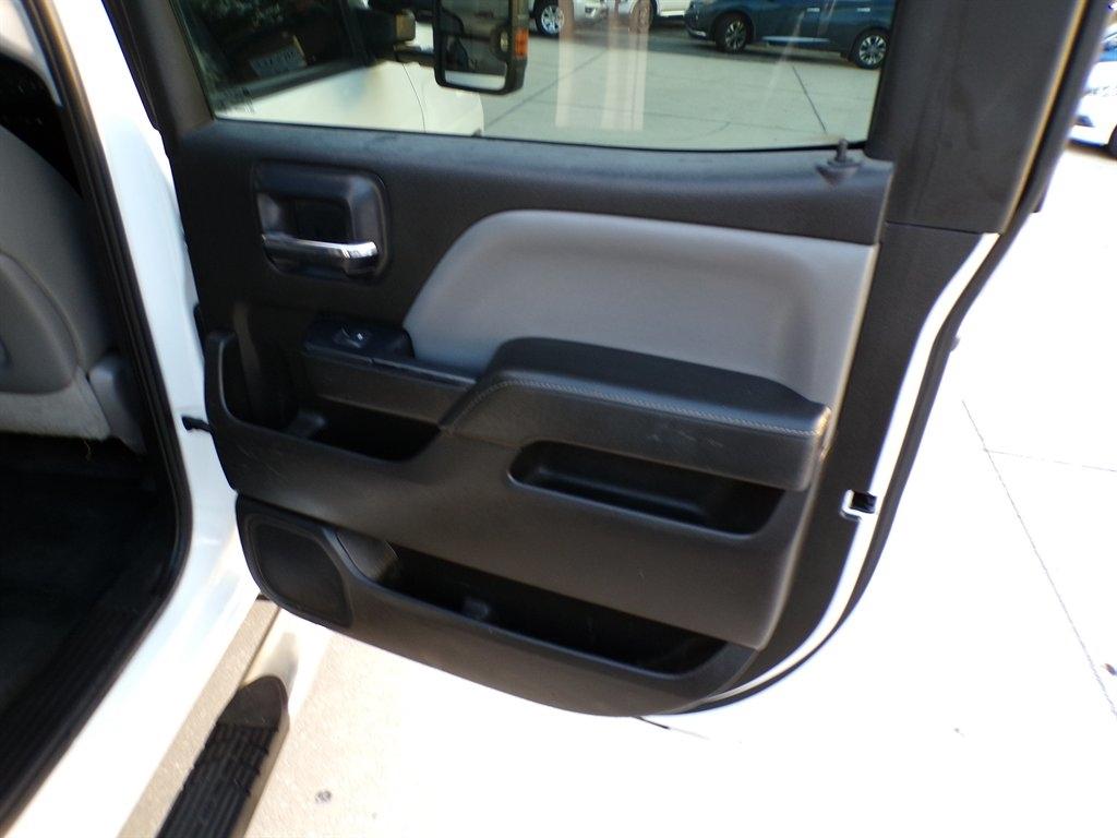 Chevrolet Silverado 3500HD Built After Aug 14 4WD Crew Cab 171.5" WB, 59.06" CA WT 2015