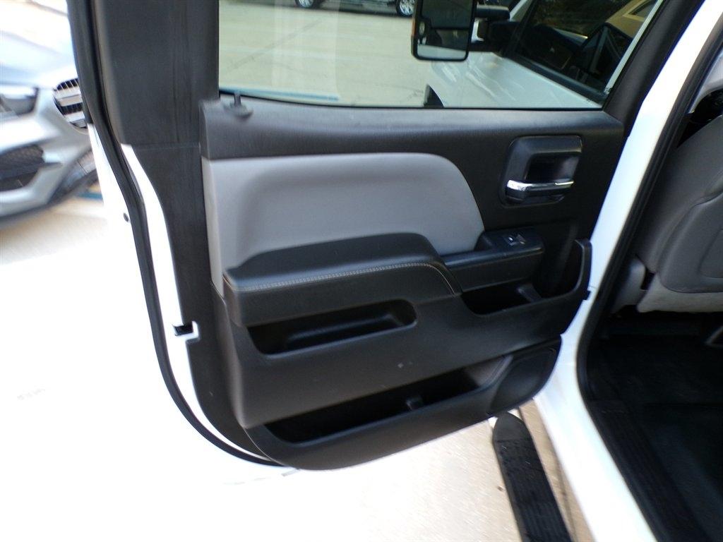 Chevrolet Silverado 3500HD Built After Aug 14 4WD Crew Cab 171.5" WB, 59.06" CA WT 2015