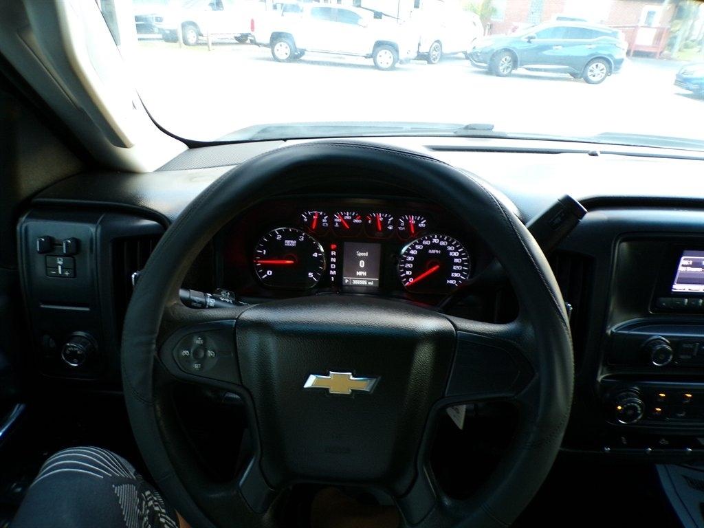Chevrolet Silverado 3500HD Built After Aug 14 4WD Crew Cab 171.5" WB, 59.06" CA WT 2015