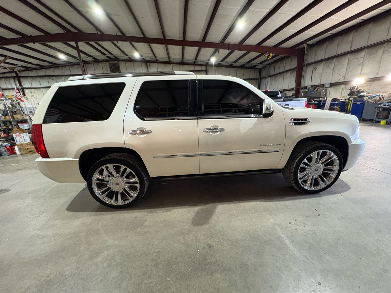 Cadillac Escalade 2WD Platinum 2013 Cadillac Escalade 2WD Platinum 2013