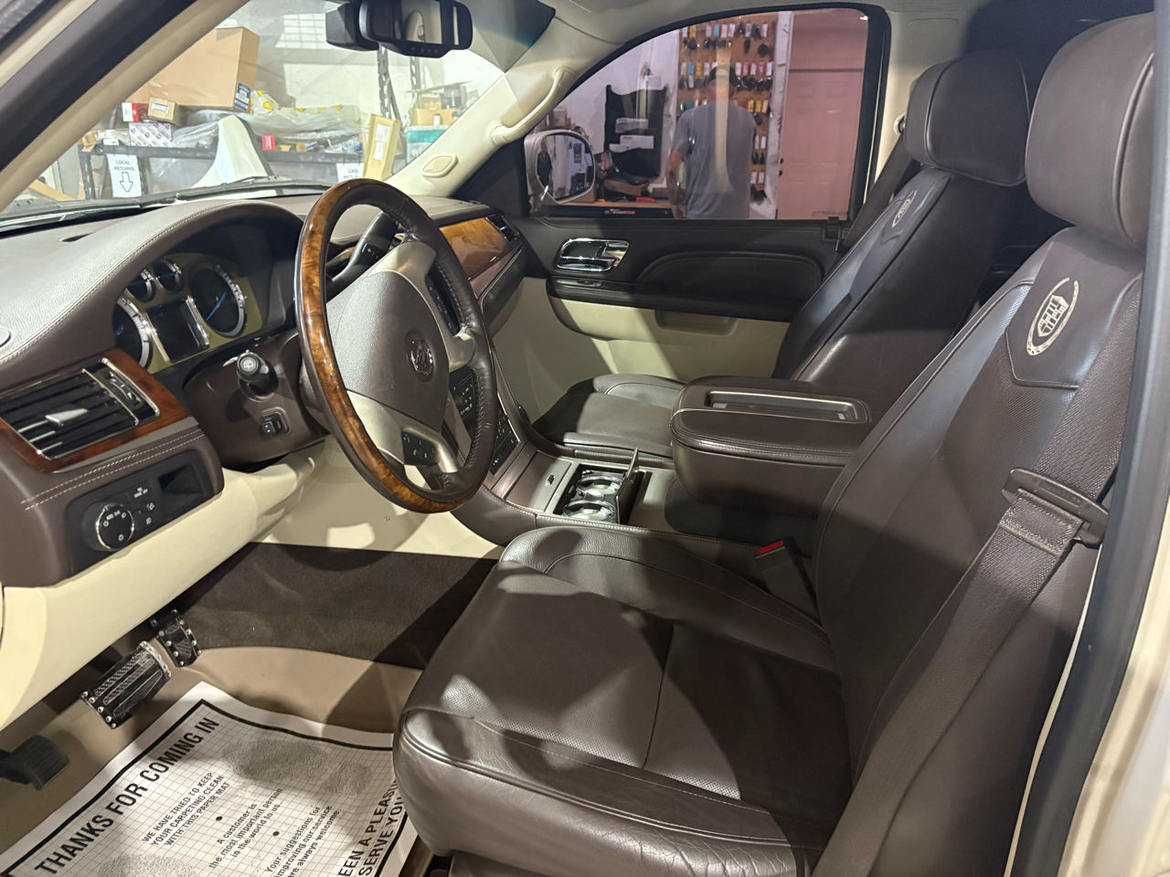 Cadillac Escalade 2WD Platinum 2013 Cadillac Escalade 2WD Platinum 2013