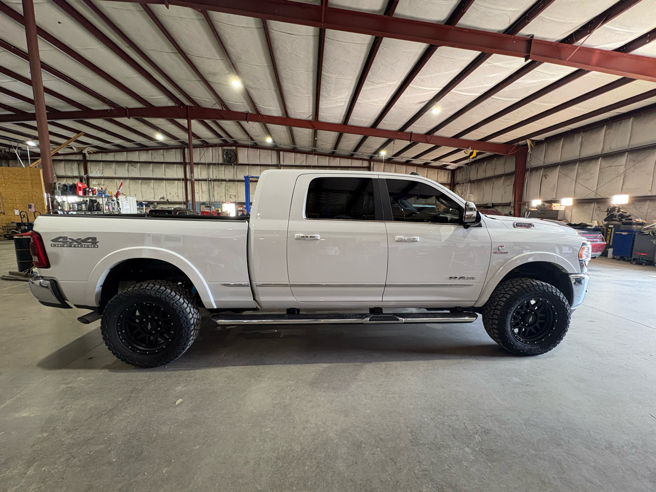 RAM 2500 Limited Mega Cab 4WD 2020 RAM 2500 Limited Mega Cab 4WD 2020