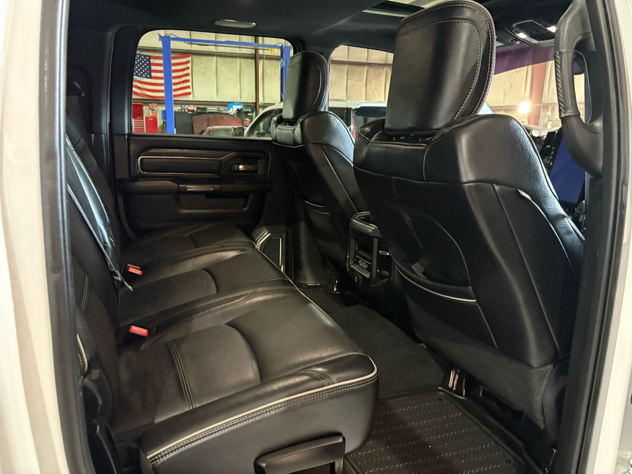RAM 2500 Limited Mega Cab 4WD 2020 RAM 2500 Limited Mega Cab 4WD 2020