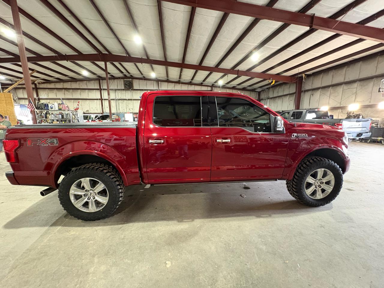 Ford F-150 4WD SuperCrew 145" Platinum 2018