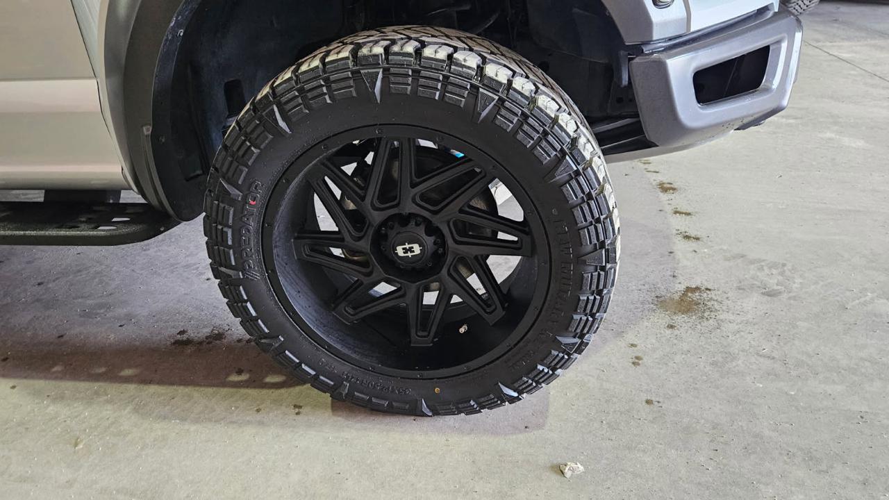 Ford F-150 4WD SuperCrew 145" SVT Raptor 2018