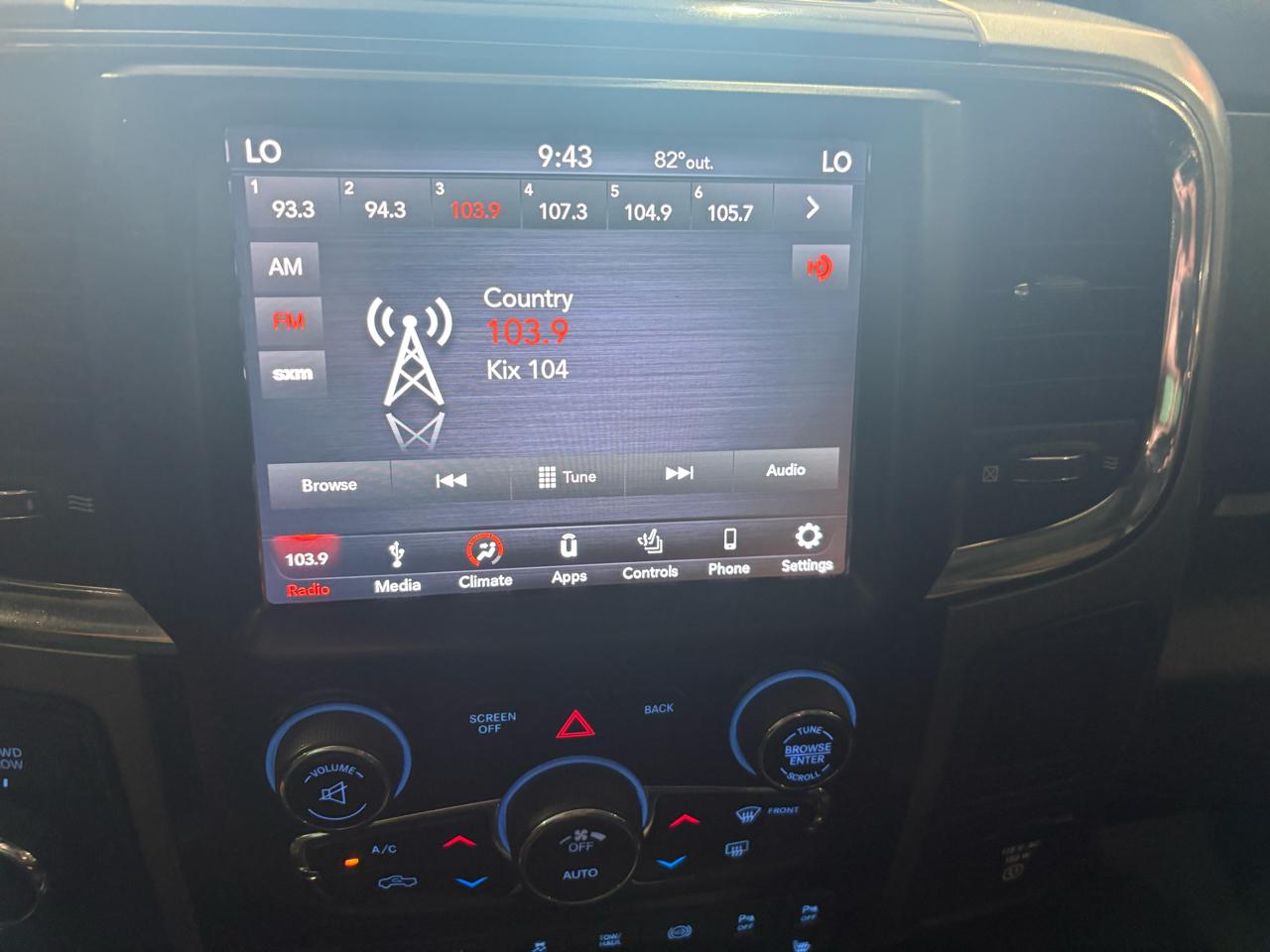 RAM 2500 SLT Crew Cab SWB 4WD 2018