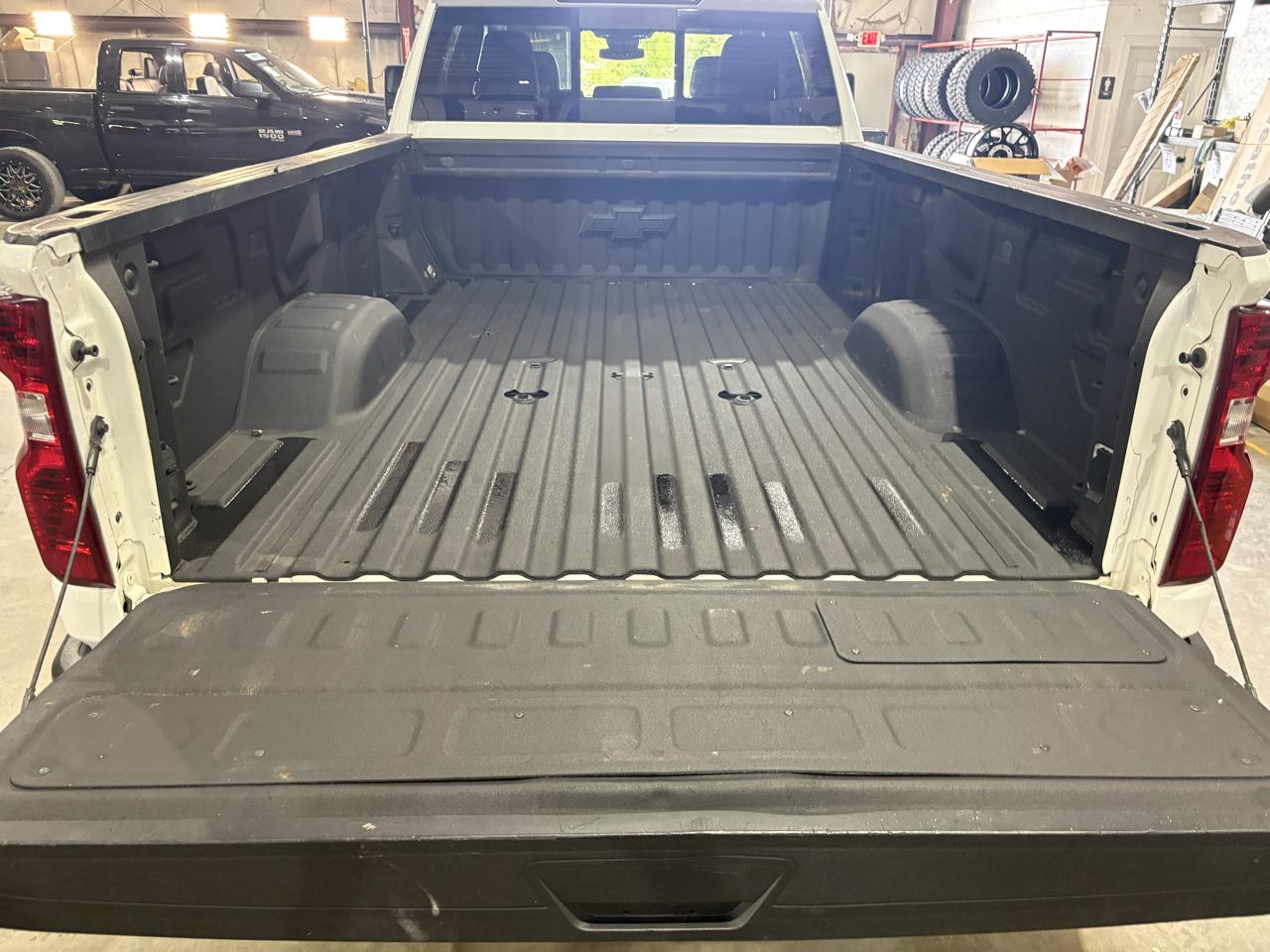 Chevrolet Silverado 3500HD LT Crew Cab 4WD 2024