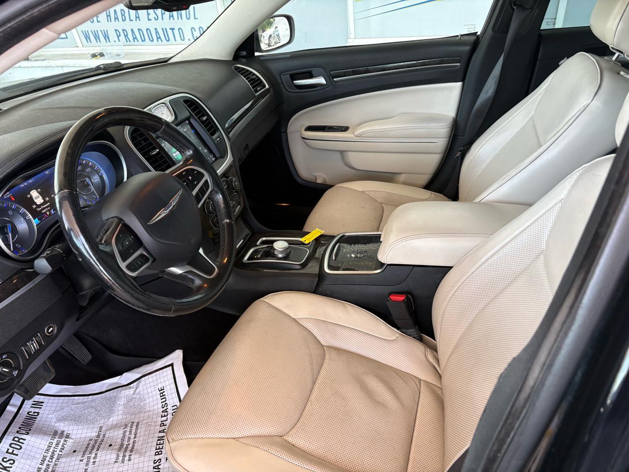 Chrysler 300 Limited RWD 2018