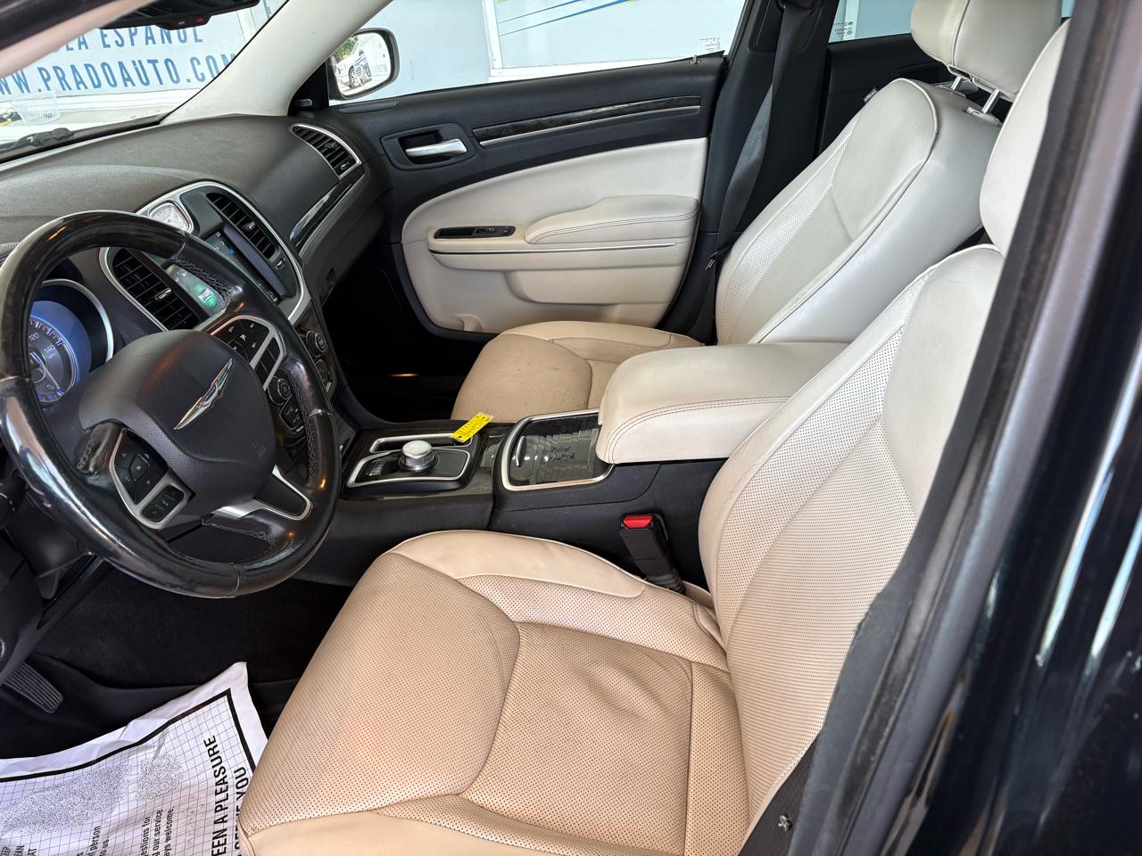 Chrysler 300 Limited RWD 2018