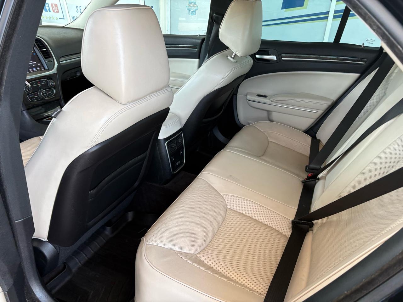 Chrysler 300 Limited RWD 2018