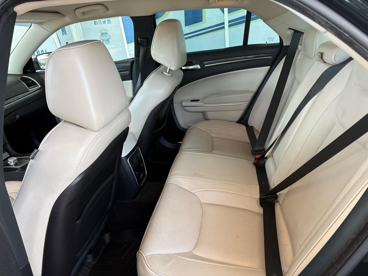 Chrysler 300 Limited RWD 2018