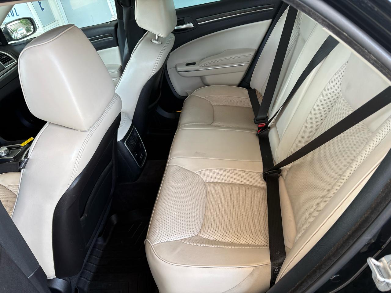 Chrysler 300 Limited RWD 2018