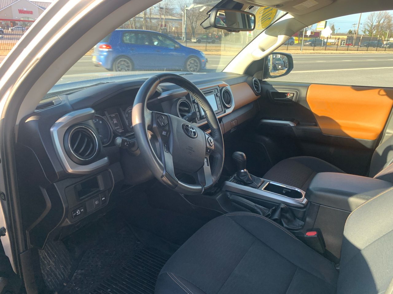 Toyota Tacoma TRD Off Road Double Cab 5' Bed V6 4x2 AT (Natl) 2018