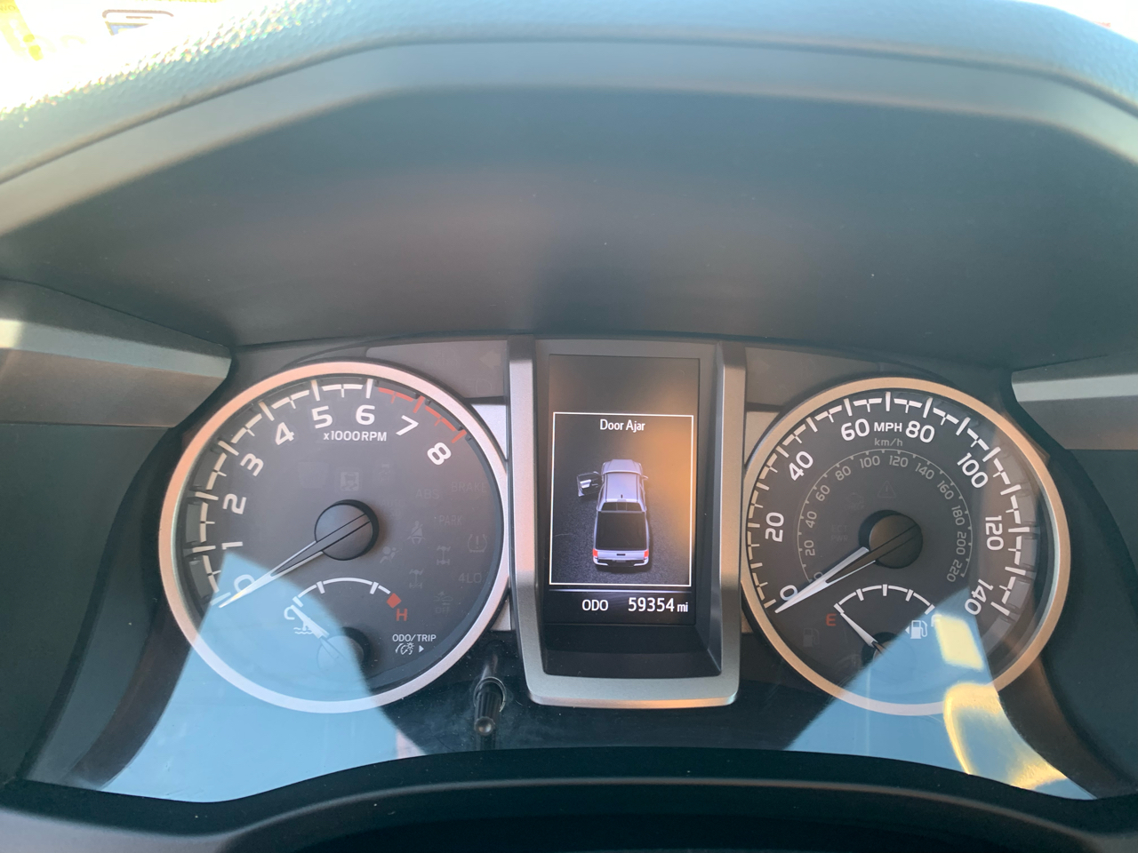 Toyota Tacoma TRD Off Road Double Cab 5' Bed V6 4x2 AT (Natl) 2018