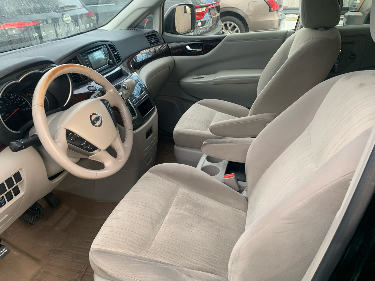 Nissan Quest 4dr Platinum 2016