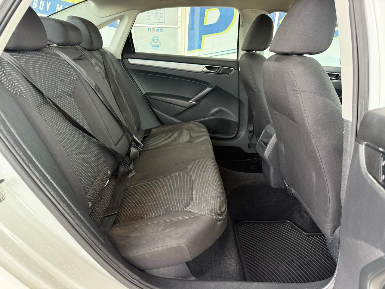 Volkswagen Passat 1.8T S Auto 2017