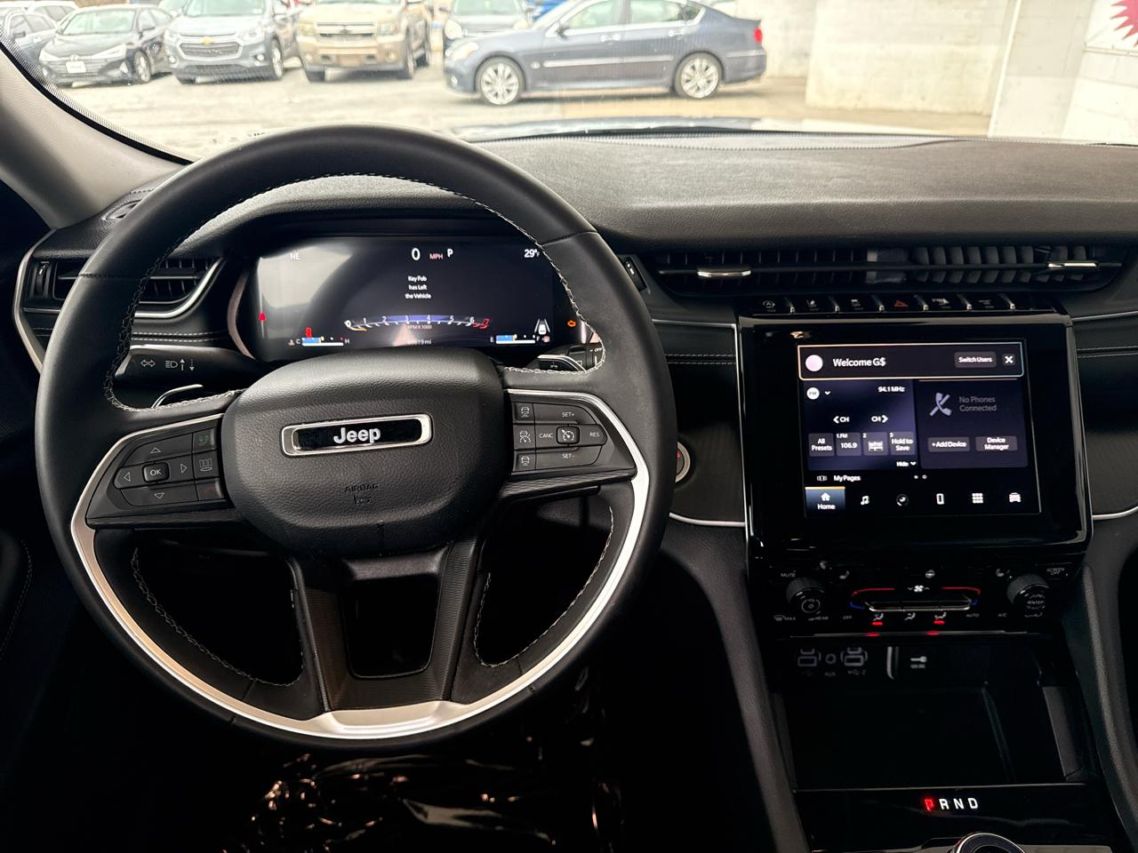 Jeep Grand Cherokee Laredo 4x4 2023