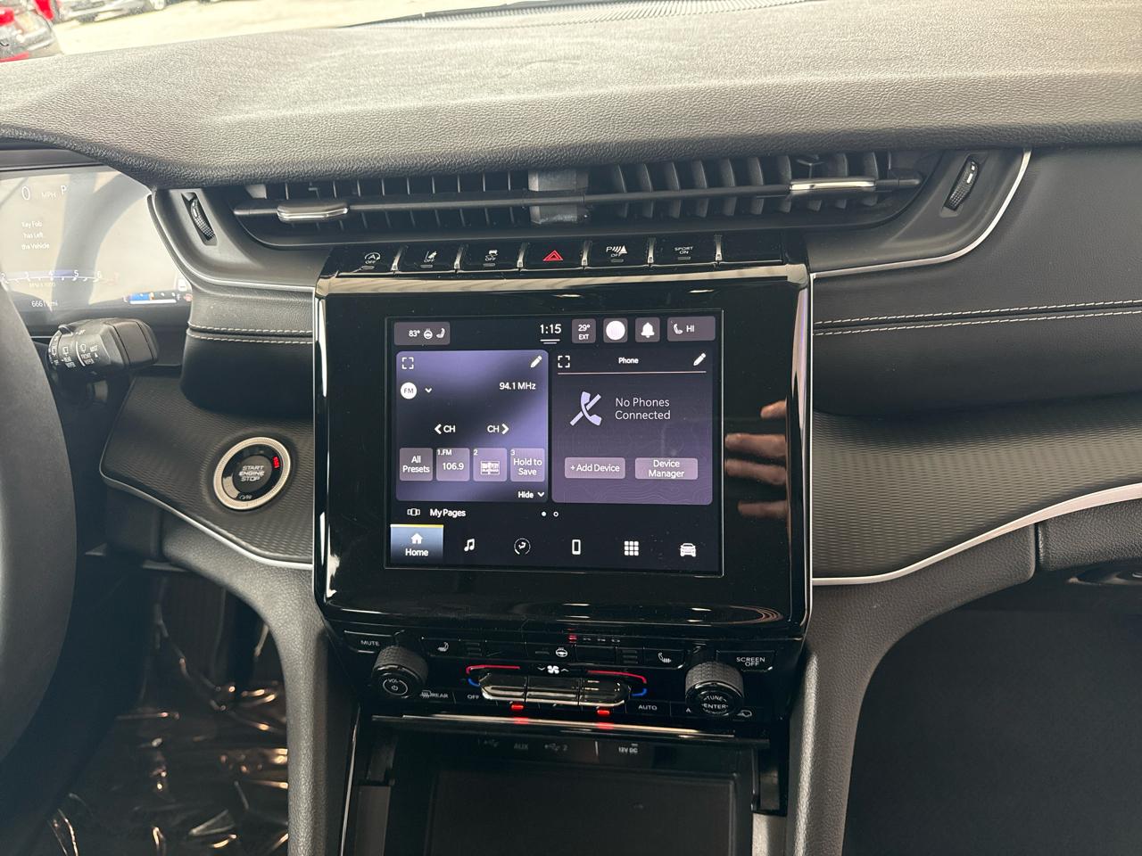 Jeep Grand Cherokee Laredo 4x4 2023