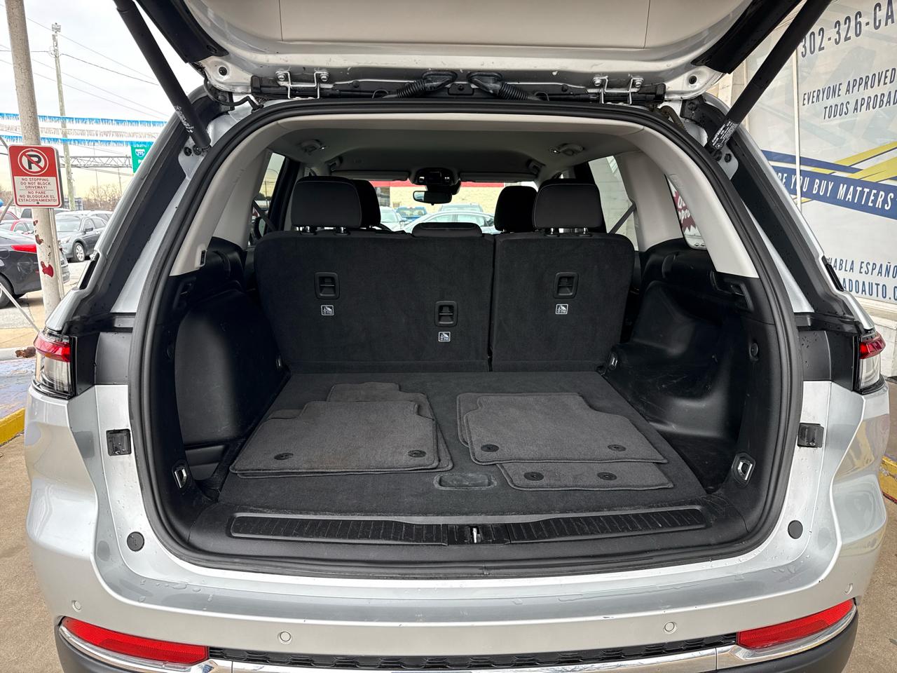 Jeep Grand Cherokee Laredo 4x4 2023