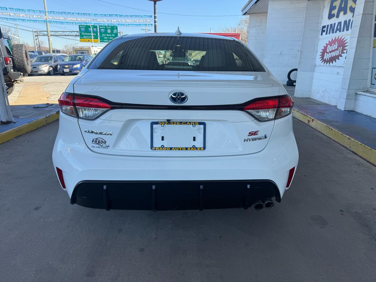 Toyota Corolla Hybrid LE FWD (Natl) 2023