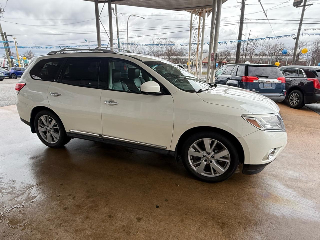 Nissan Pathfinder 4WD 4dr Platinum 2016