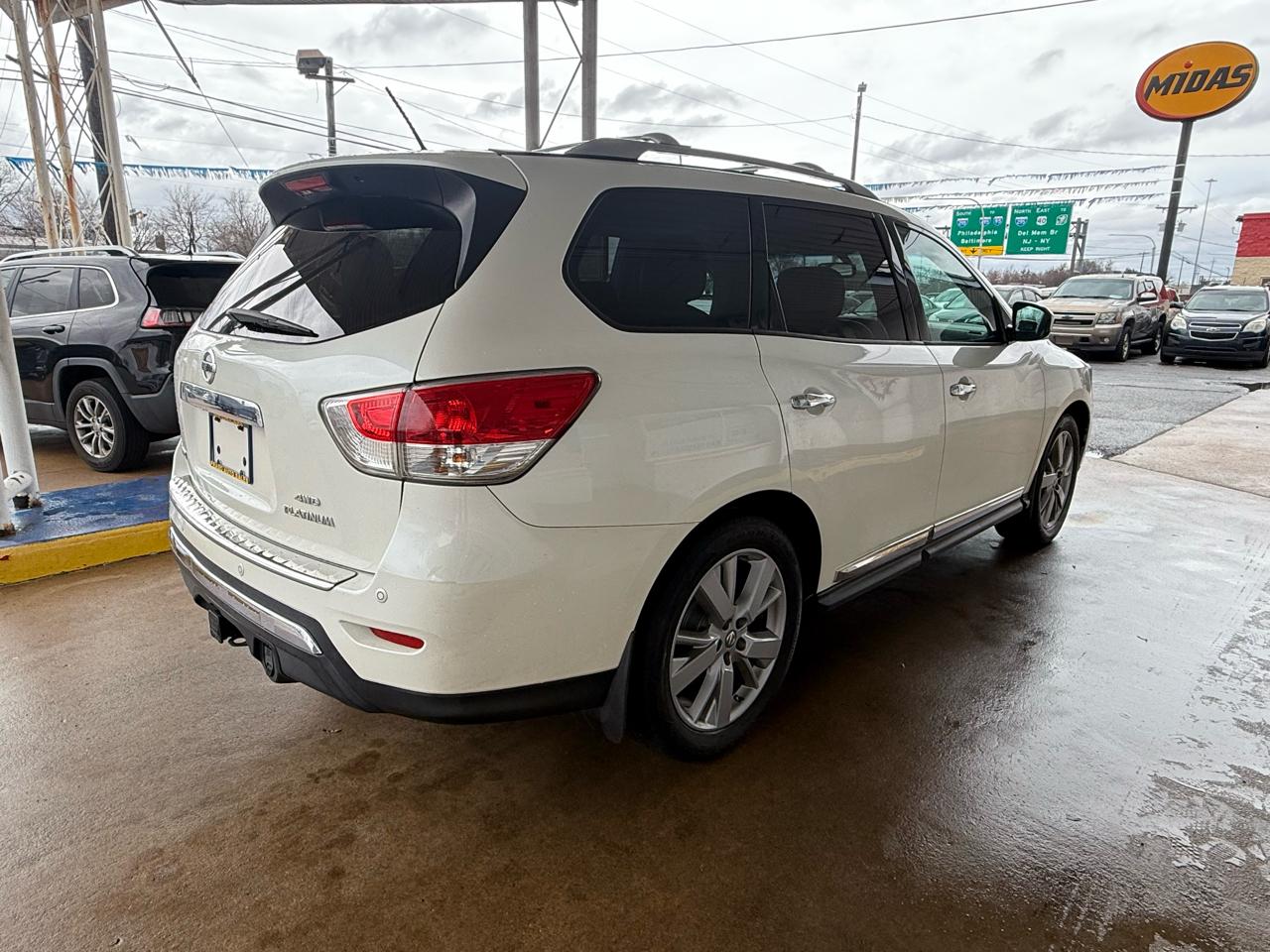 Nissan Pathfinder 4WD 4dr Platinum 2016