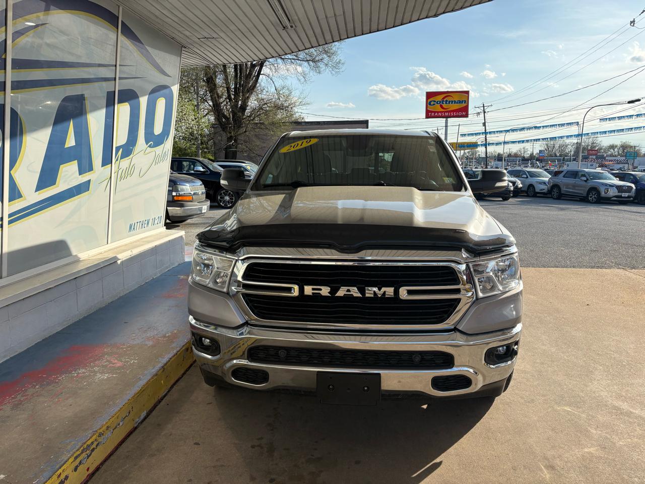 RAM 1500 Big Horn/Lone Star 4x4 Crew Cab 5'7" Box 2019