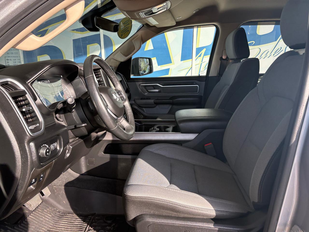 RAM 1500 Big Horn/Lone Star 4x4 Crew Cab 5'7" Box 2019