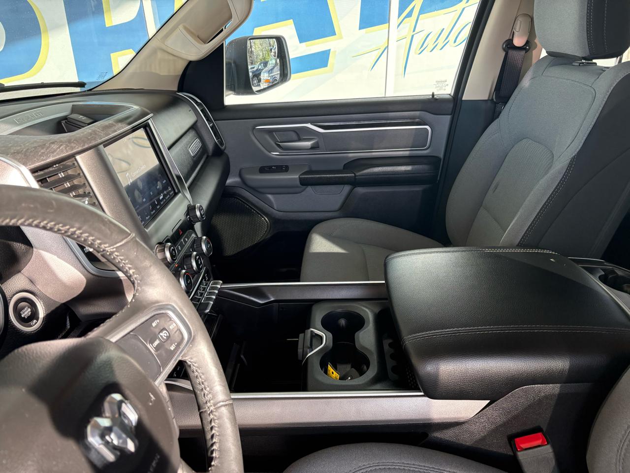 RAM 1500 Big Horn/Lone Star 4x4 Crew Cab 5'7" Box 2019