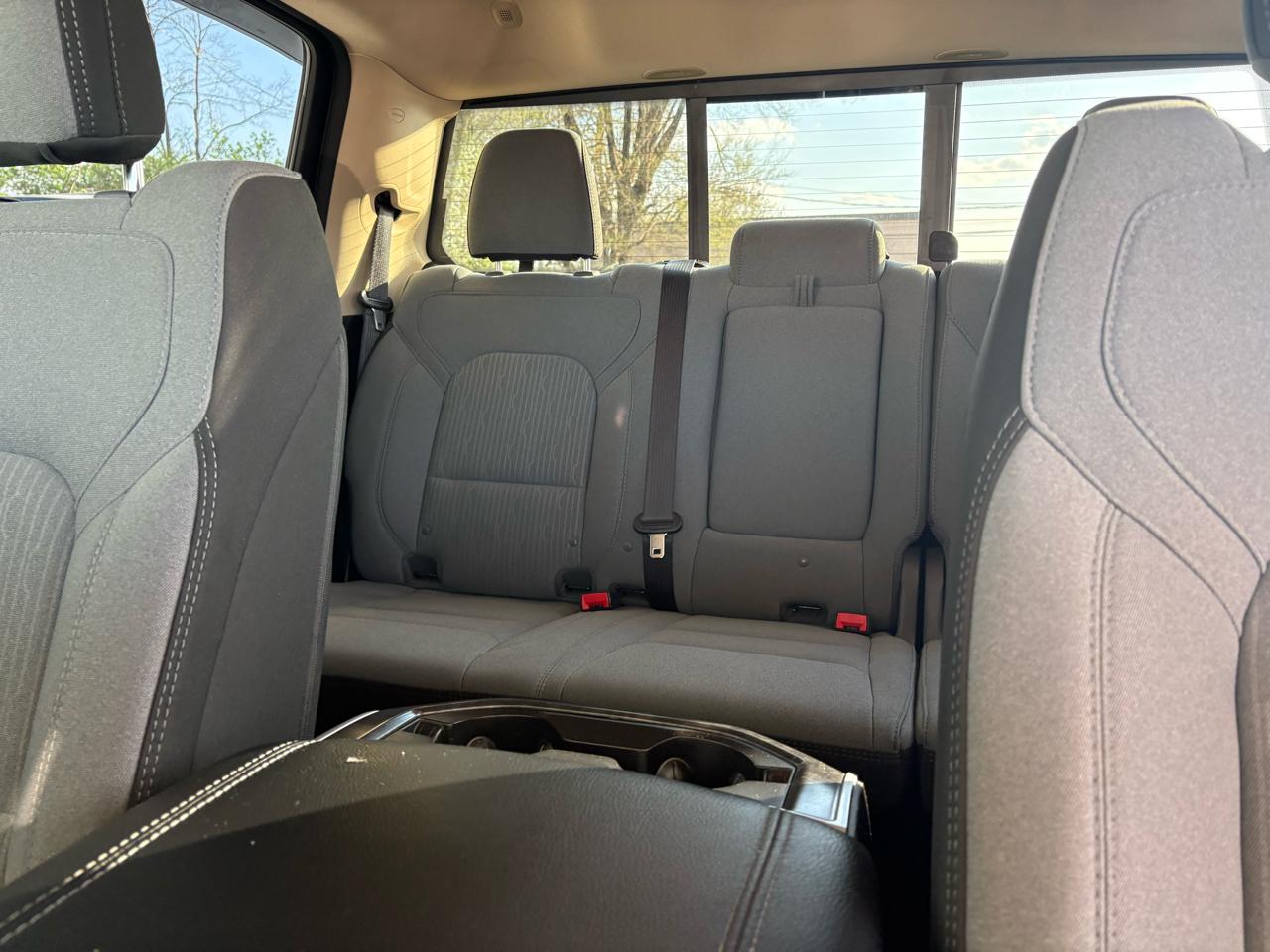 RAM 1500 Big Horn/Lone Star 4x4 Crew Cab 5'7" Box 2019