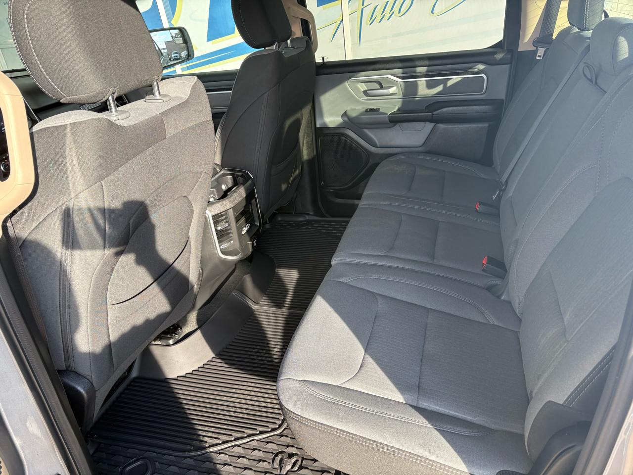 RAM 1500 Big Horn/Lone Star 4x4 Crew Cab 5'7" Box 2019