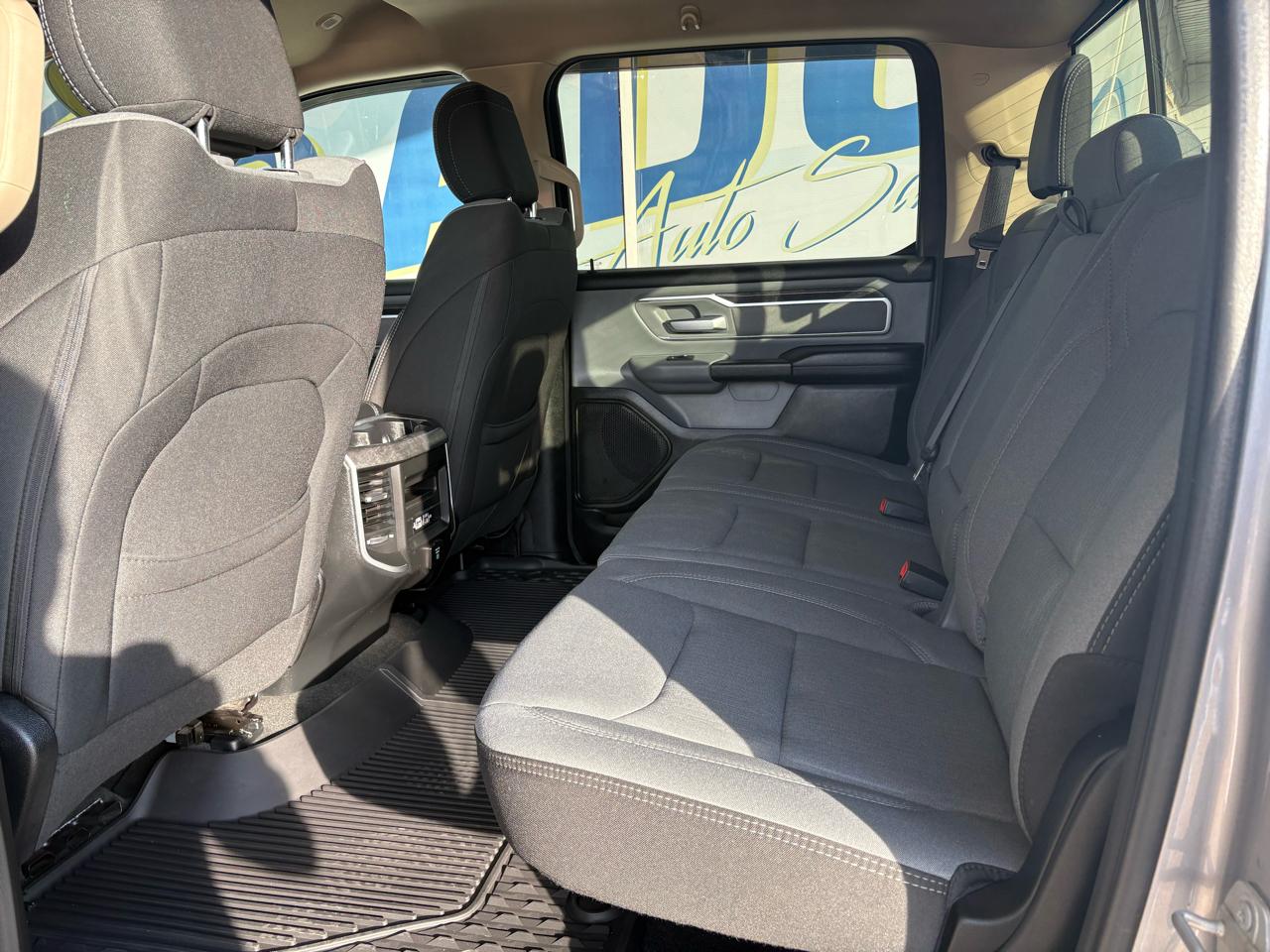 RAM 1500 Big Horn/Lone Star 4x4 Crew Cab 5'7" Box 2019