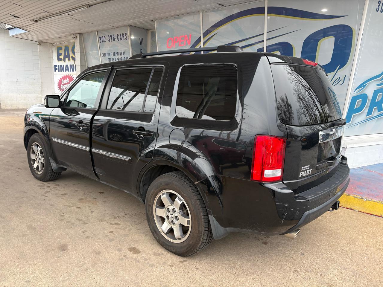 Honda Pilot 4WD 4dr Touring w/RES & Navi 2011