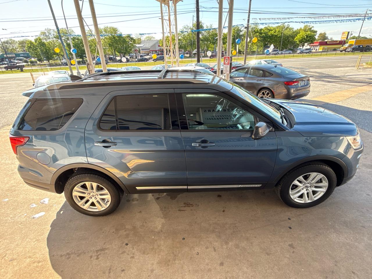 Ford Explorer XLT 4WD 2018