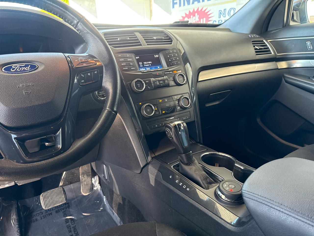 Ford Explorer XLT 4WD 2018