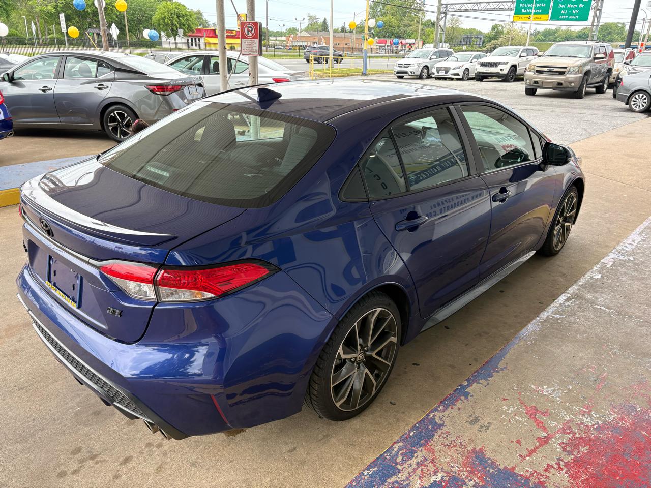 Toyota Corolla SE Nightshade CVT (Natl) 2022