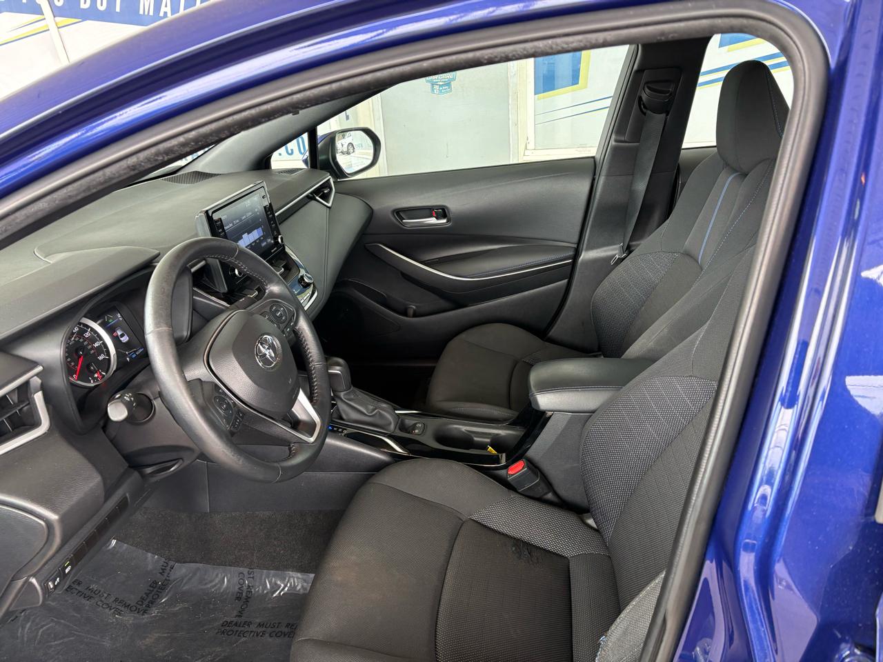 Toyota Corolla SE Nightshade CVT (Natl) 2022