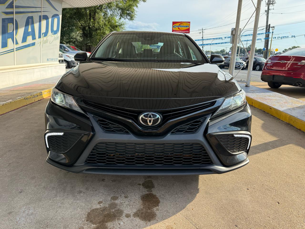 Toyota Camry SE Auto (Natl) 2022