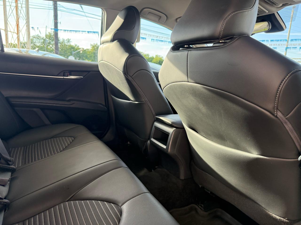 Toyota Camry SE Auto (Natl) 2022
