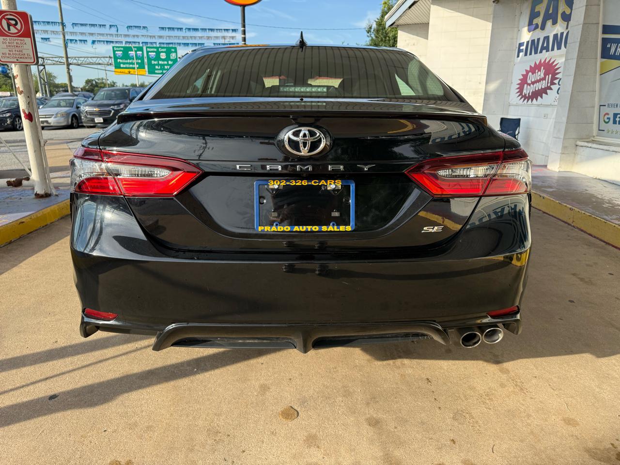 Toyota Camry SE Auto (Natl) 2022