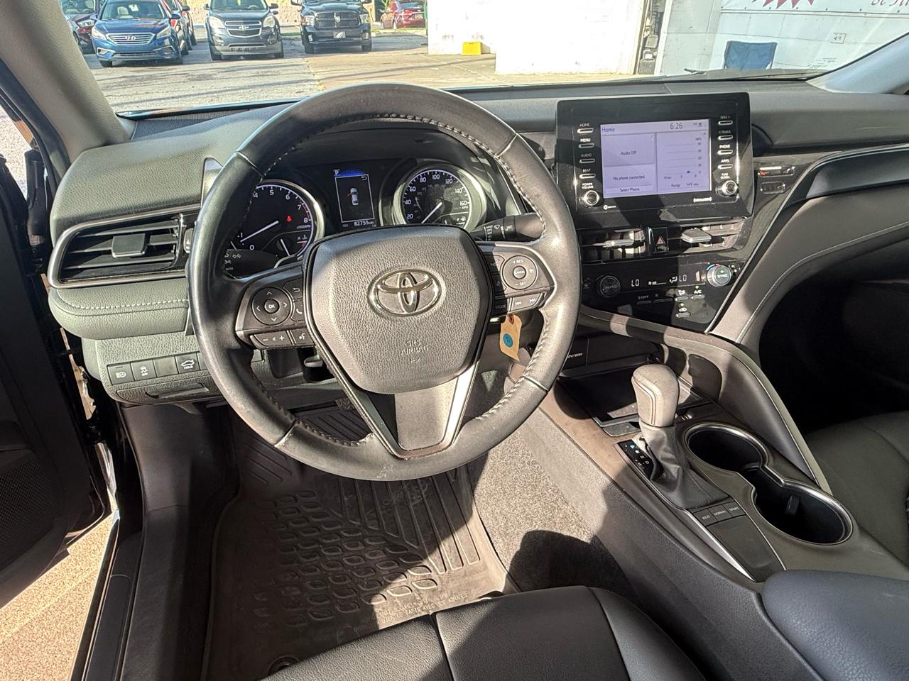 Toyota Camry SE Auto (Natl) 2022